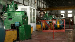 Machinerie industrielle peint d'un vert forêt par Peintre Sherbrooke. 